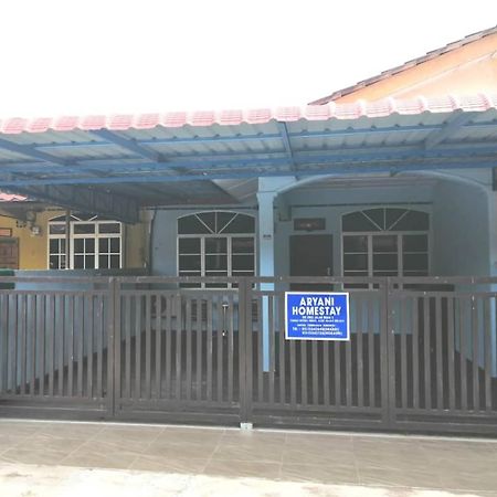 Kampong Kelemak Aryani Homestay מראה חיצוני תמונה